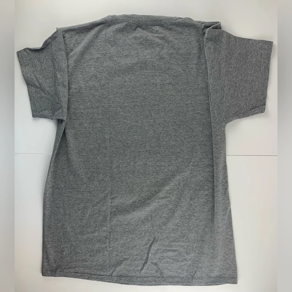 VNTG Disney‎ Parks WDW Pirates of the Caribbean Hanes Gray Cotton T-Shirt Large - Picture 5 of 6